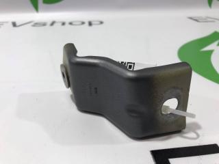 крепление ( кронштейн ) крыла Audi e-tron 1 поколение 2019, электро, 4KE821470