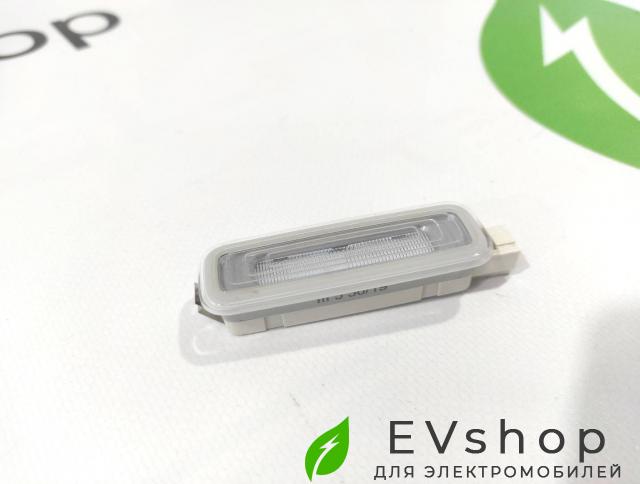 фонарь салона (плафон) Audi e-tron 1 поколение 2019, электро, 4M0.947.105 - фото №1