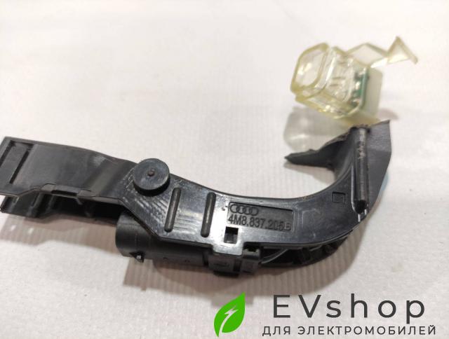 подсветка наружной ручки задней левой Audi e-tron 1 поколение 2019, электро, 4M8.837.205, 805-452 - фото №1