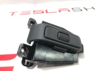 Кнопка управления на руле Rivian R1T 1 поколение 2022, PT00000910-L, PT00000913-G1, PT00000917-F