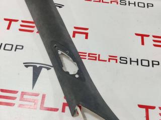 Накладка стойки А, (средняя высота) Rivian R1T 1 поколение 2022, PT00030019, PT00001334