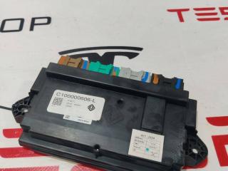 модуль управления двери Rivian R1T 1 поколение 2022, C100000606-L