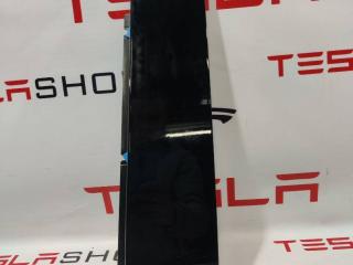 накладка двери (крышки) багажника Rivian R1T 1 поколение 2022, PT00012115, PT00000339