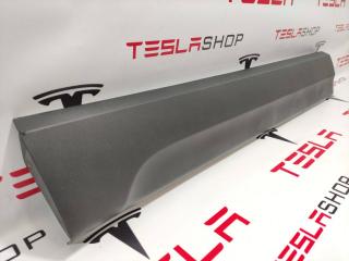 накладка двери (крышки) багажника Rivian R1T 1 поколение 2022, PT00000332-G, PT00002119