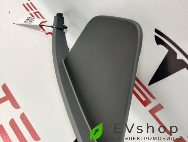 Накладка боковая торпеды Rivian R1T 1 поколение 2022, PT00000816 - фото №1