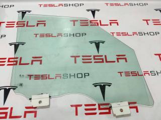 стекло двери передней левой Rivian R1T 1 поколение 2022, PT00002110, PT00002109