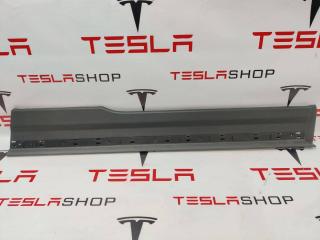 накладка двери внутренняя передняя левая Rivian R1T 1 поколение 2022, PT00015994-H, PT00016006-G