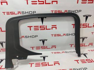 накладка двери внутренняя задняя левая Rivian R1T 1 поколение 2022, PT00001260-G