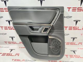 обшивка двери задняя левая Rivian R1T 1 поколение 2022, PT00001205