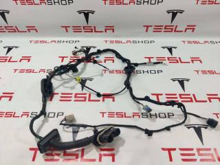 Электропроводка двери Rivian R1T 1 поколение 2022, 35585161, C500000558H