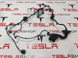 Электропроводка двери Rivian R1T 1 поколение 2022, 35585161, C500000558H