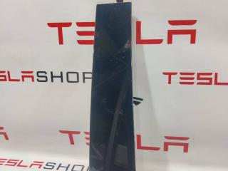 накладка двери (крышки) багажника Rivian R1T 1 поколение 2022, PT00012116, PT0000033O