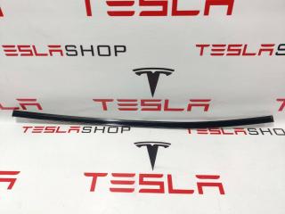 молдинг двери задней правой Rivian R1T 1 поколение 2022, PT00018091-B1