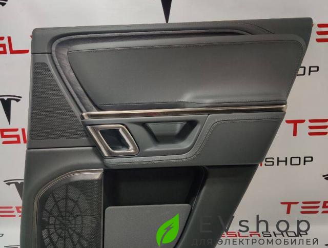 обшивка двери задняя правая Rivian R1T 1 поколение 2022, PT00001245, PT00031872, PT00001486-J - фото №1