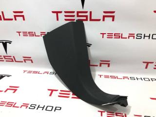 Накладка стойки А Rivian R1T 1 поколение 2022, PT00001353