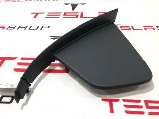 Накладка боковая торпеды Rivian R1T 1 поколение 2022, PT00000816, PT00000769