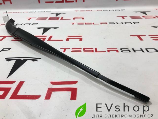 щеткодержатель (поводок стеклоочистителя, дворник) Rivian R1T 1 поколение 2022, K90A - фото №1