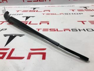 щеткодержатель (поводок стеклоочистителя, дворник) Rivian R1T 1 поколение 2022, K90A