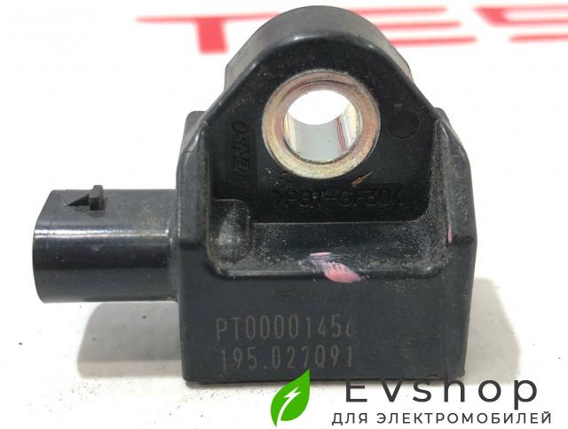 датчик удара Rivian R1T 1 поколение 2022, PT00001456 - фото №1