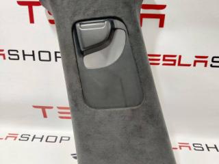 Накладка стойки B, внутренняя Rivian R1T 1 поколение 2022, PTY0104112, PTY0104113