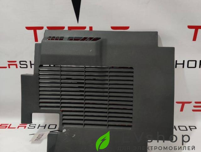 Крышка защитная Rivian R1T 1 поколение 2022, PT00211096-C - фото №1