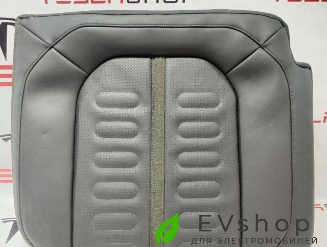 салон (комплект сидений) Rivian R1T 1 поколение 2022, C100085448-B-001 - фото №1