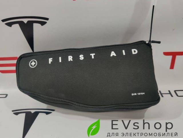 аптечка Rivian R1T 1 поколение 2022, PT00046696-D - фото №1