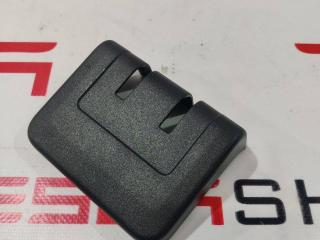 Накладка 2-го ряда сидений Rivian R1T 1 поколение 2022, PT00030862-E, PT00030861-E, PT00051521-C