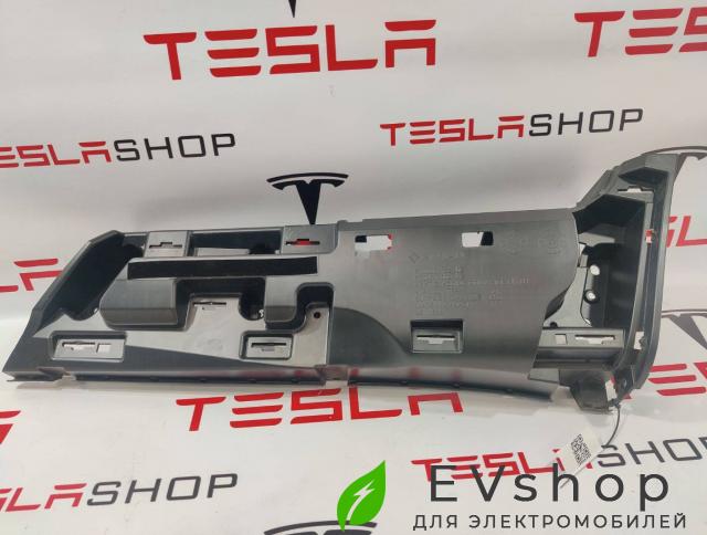 Кронштейн крепления порога Rivian R1T 1 поколение 2022, PT00002132, PT00016002-H - фото №1