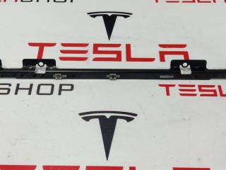 Кронштейн крепления порога Rivian R1T 1 поколение 2022, PT00054345