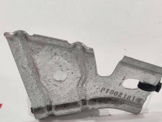 Кронштейн крепления обшивки двери Rivian R1T 1 поколение 2022, PT00218145