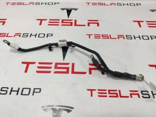 минусовой провод аккумулятора Rivian R1T 1 поколение 2022, C100016069-D, 35524732