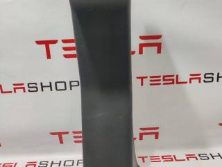 Накладка багажного проема внутренняя Rivian R1T 1 поколение 2022, PT00012130-E