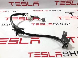 шланг тормозной Rivian R1T 1 поколение 2022, PT00000709-J01