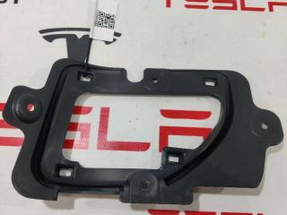 кронштейн (крепление) Rivian R1T 1 поколение 2022, PT0003380-C