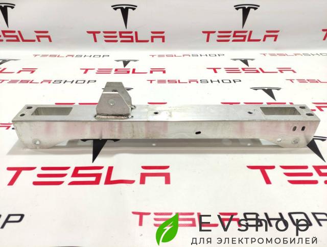планка под капот Rivian R1T 1 поколение 2022, PT00012090 - фото №1