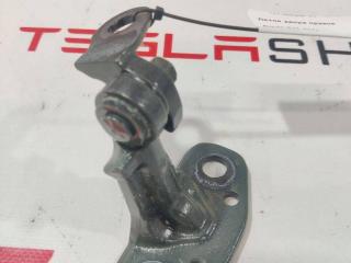 петля двери Rivian R1T 1 поколение 2022, PT00002401