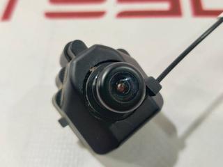 камера переднего обзора Rivian R1T 1 поколение 2022, PT00084935-A