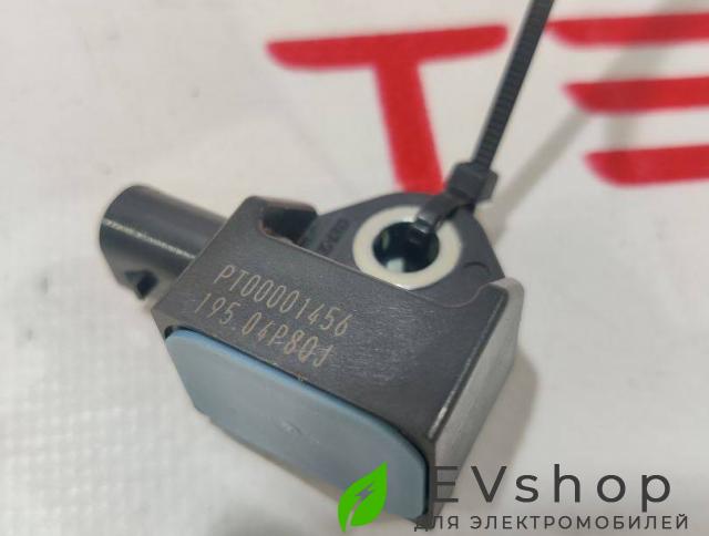 датчик удара Rivian R1T 1 поколение 2022, PT00001456 - фото №1