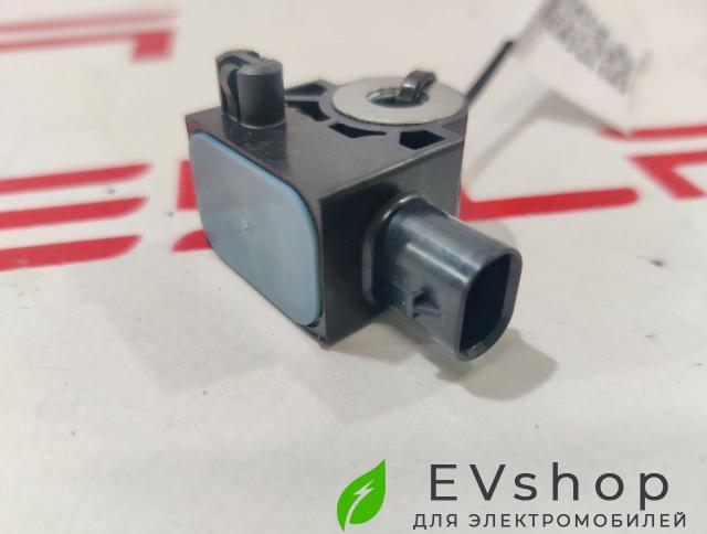 датчик удара Rivian R1T 1 поколение 2022, PT00001456 - фото №1