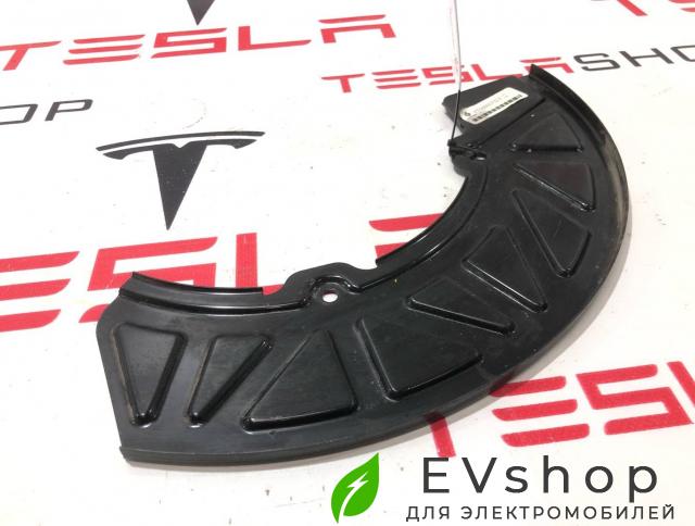 защитный кожух тормозного механизма Rivian R1T 1 поколение 2022, PT00000702-E - фото №1