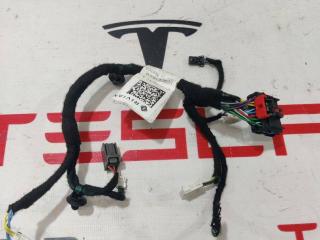 Электропроводка обшивки потолка Rivian R1T 1 поколение 2022, PT00085755-A