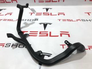 воздуховод печки Rivian R1T 1 поколение 2022, PT00062894-B