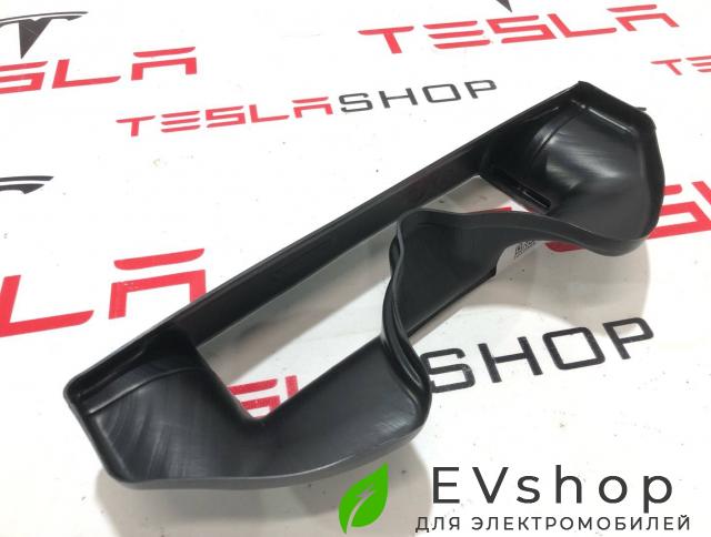 воздуховод Rivian R1T 1 поколение 2022, PT00016056-F - фото №1