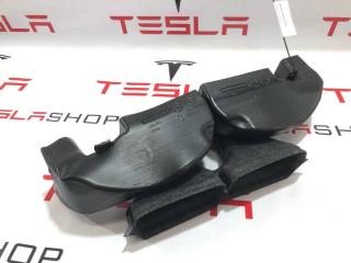 воздуховод печки Rivian R1T 1 поколение 2022, PT00002551-F, PT00161179-A