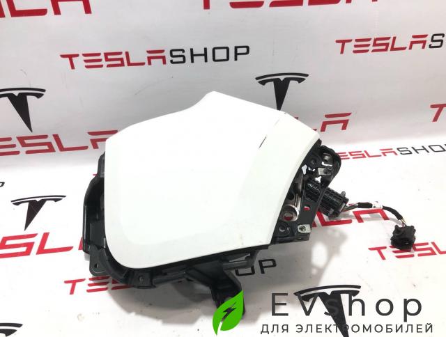 Люк порта зарядки Rivian R1T 1 поколение 2022, PT00051645, PT00053407 - фото №1