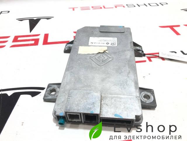Блок иммобилайзера (SECURITY CONTROLLER) Rivian R1T 1 поколение 2022, PT00000036-L - фото №1