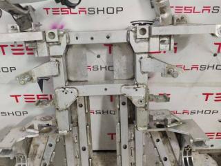 балка подвески передняя (подрамник) Rivian R1T 1 поколение 2022, PT00001865-P