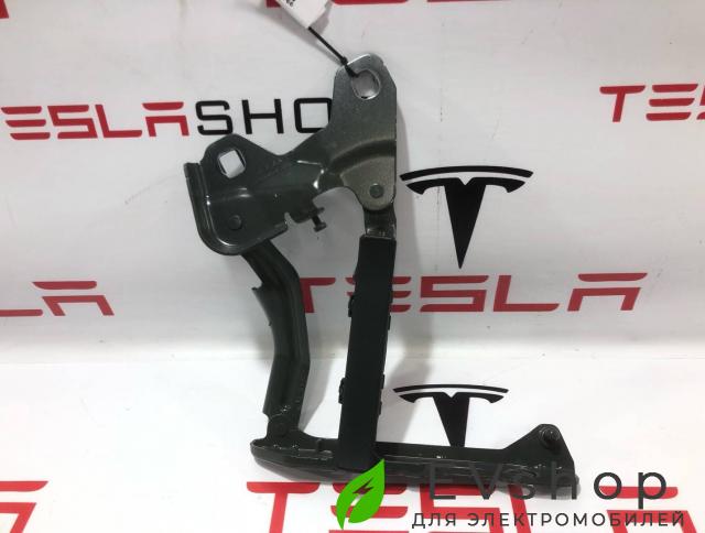 петля капота правая Rivian R1T 1 поколение 2022, PT00003557 - фото №1