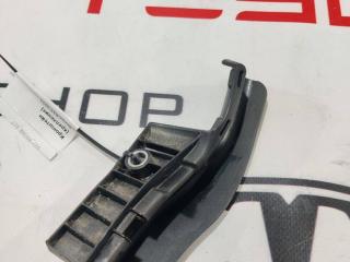 кронштейн (крепление) Rivian R1T 1 поколение 2022, PT00137201A.1